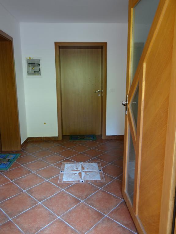 Apartments Trebusak Лазе-в-Тухинью Экстерьер фото