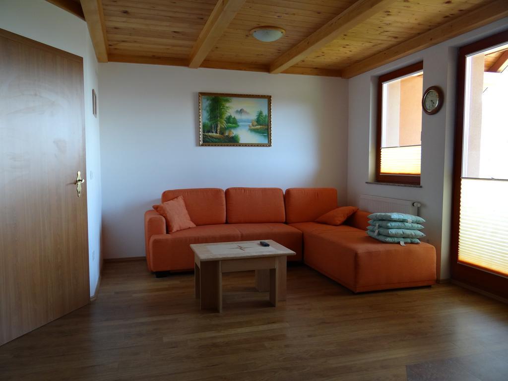 Apartments Trebusak Лазе-в-Тухинью Экстерьер фото