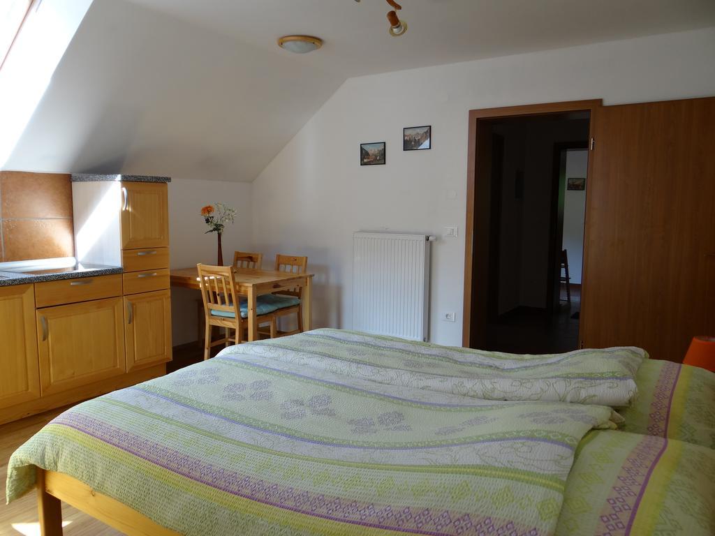 Apartments Trebusak Лазе-в-Тухинью Экстерьер фото