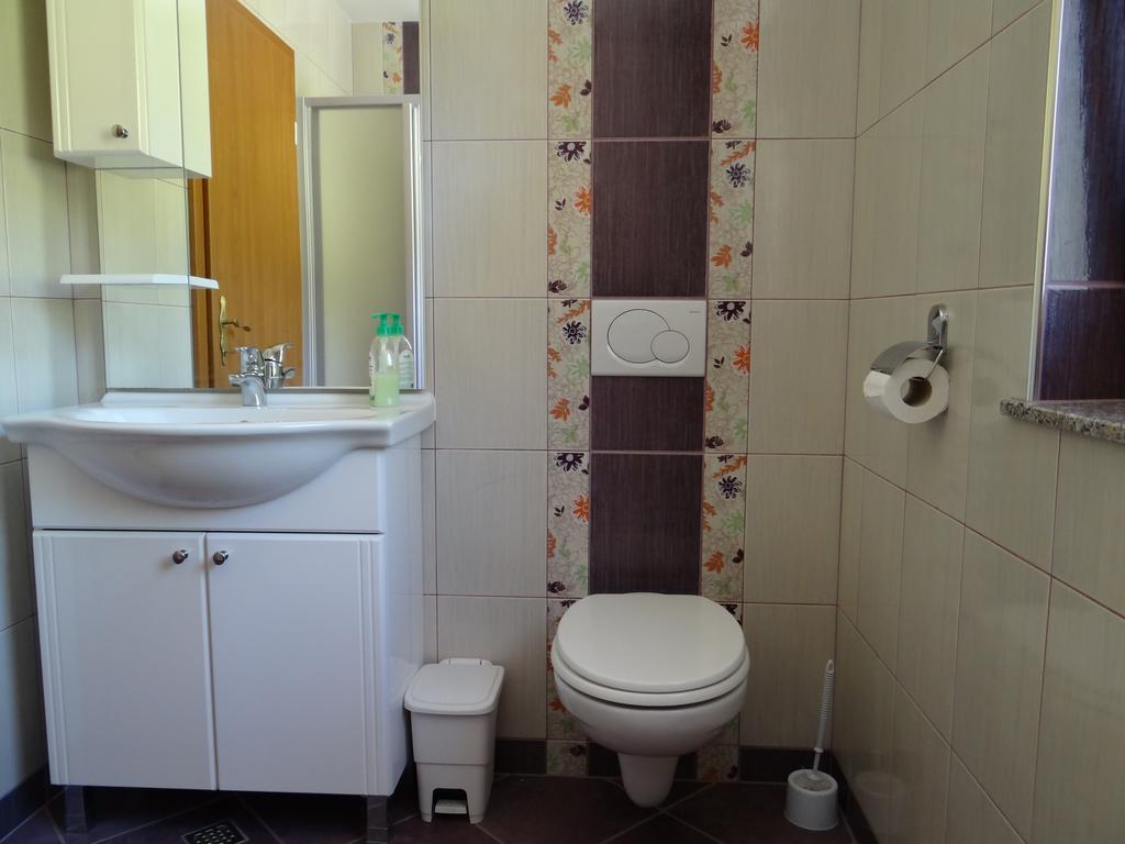 Apartments Trebusak Лазе-в-Тухинью Экстерьер фото