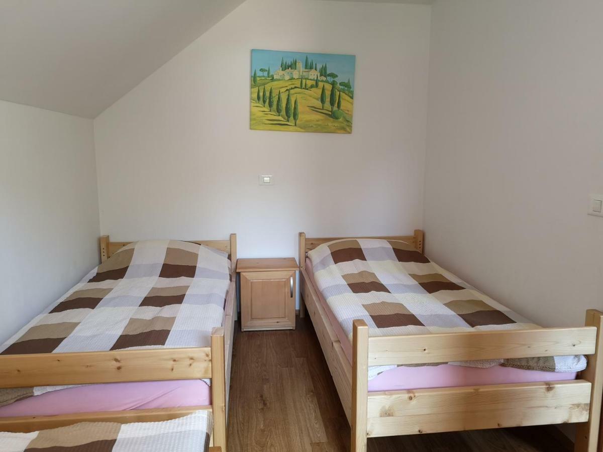 Apartments Trebusak Лазе-в-Тухинью Экстерьер фото