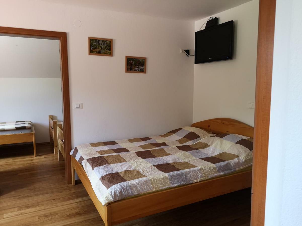 Apartments Trebusak Лазе-в-Тухинью Экстерьер фото